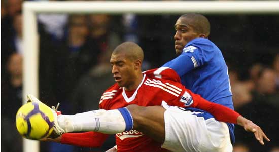 ผลบอล หงส์คืนฟอร์ม!!บุกทุบทอฟฟี่ 2-0