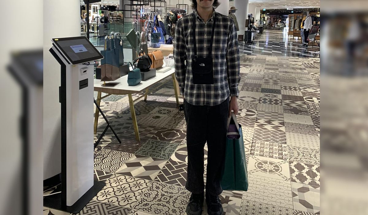 อยู่ยากแล้ว! หนุ่มเตือนภัยกลางกรุง เจอวัยรุ่นชายเดินมาเช็ก เหตุเพราะใส่เสื้อลายสก็อต