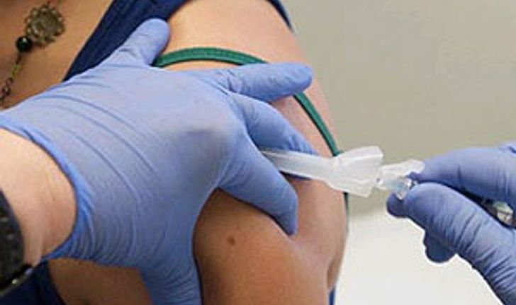 เผยพบผู้ป่วยคล้ายไข้หวัดใหญ่แนวโน้มเพิ่มขึ้นเตือน 7 กลุ่มเสี่ยงรับวัคซีน