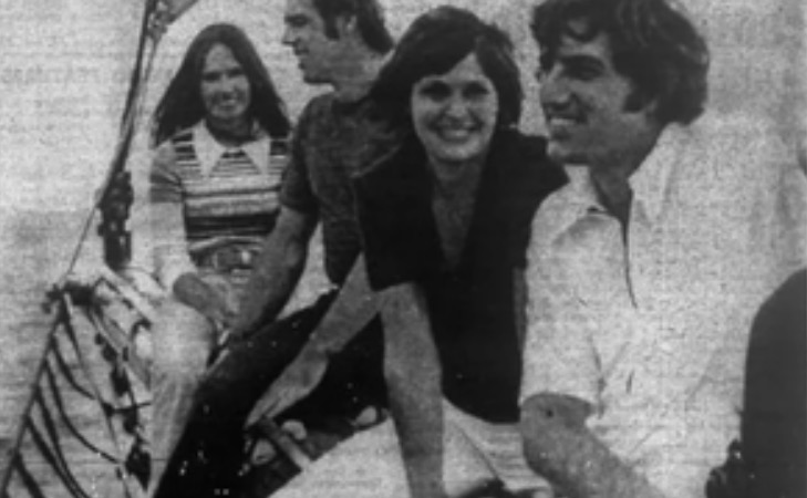 ดีลประวัติศาสตร์! 2 นักกีฬาดังแถลงข่าว "แลกเมีย" ขนมาครบทั้งลูก-หมา สรุปมี 1 คู่ที่บ้านแตก