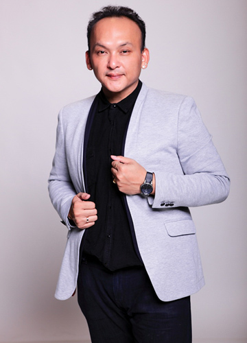 ชัช แทนกายขึ้นแท่นผู้จัดฯลูกไม้ลายโขน