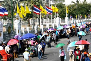 ขู่ยึดทำเนียบรัฐบาล