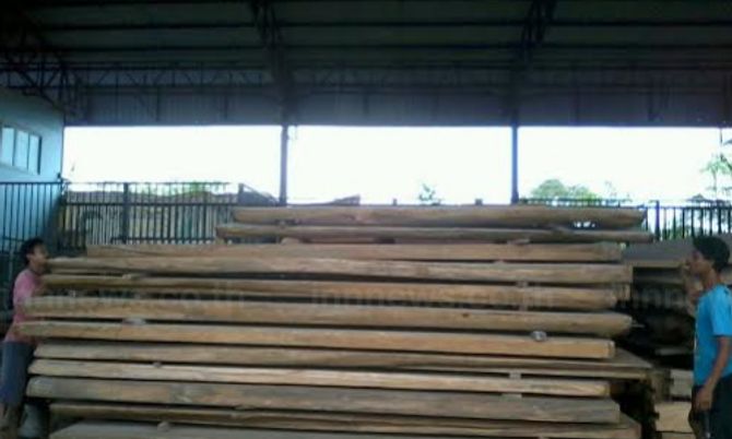 ทหารตร.ตามยึดบ้านไม้สักปทุมฯค่ากว่าร้อยล้าน