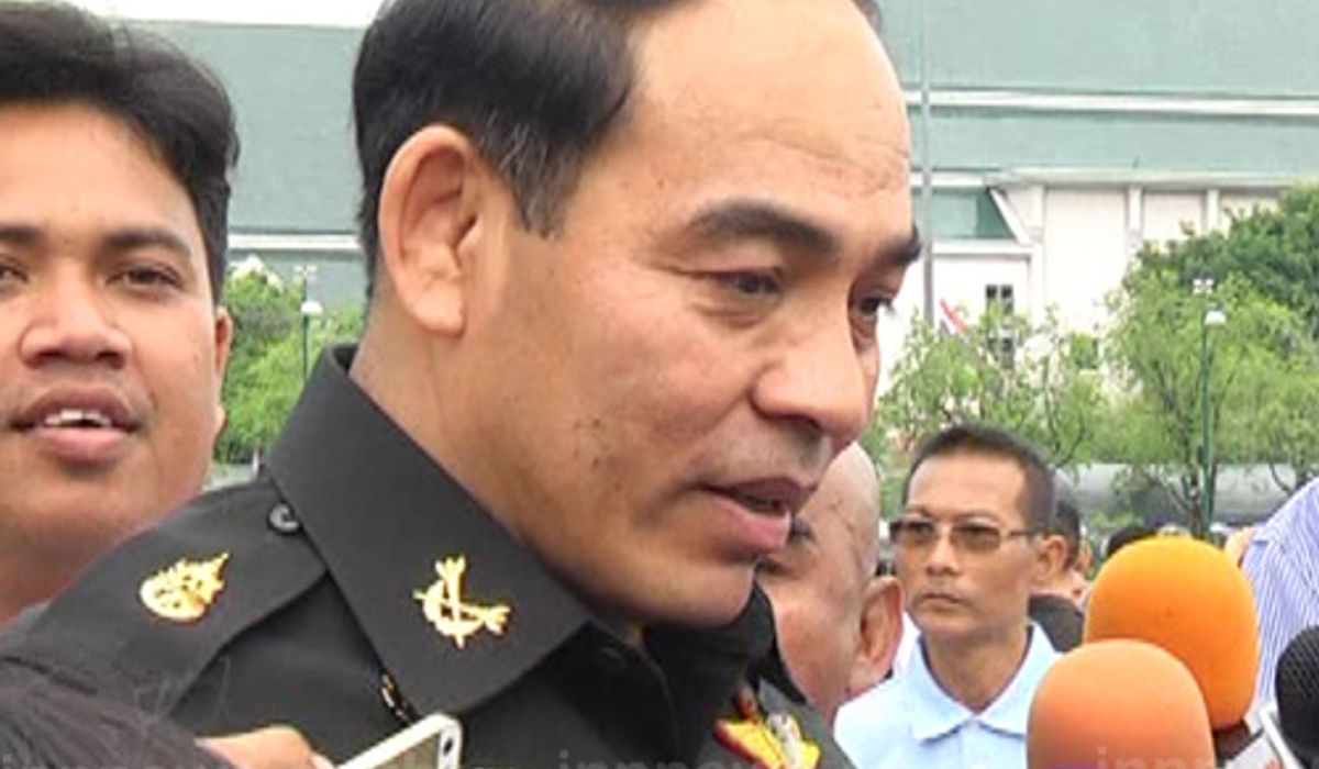 ทบ.จัดแถวแม่ทัพกัมปนาทมทภ.1-ธวัชมทภ.2