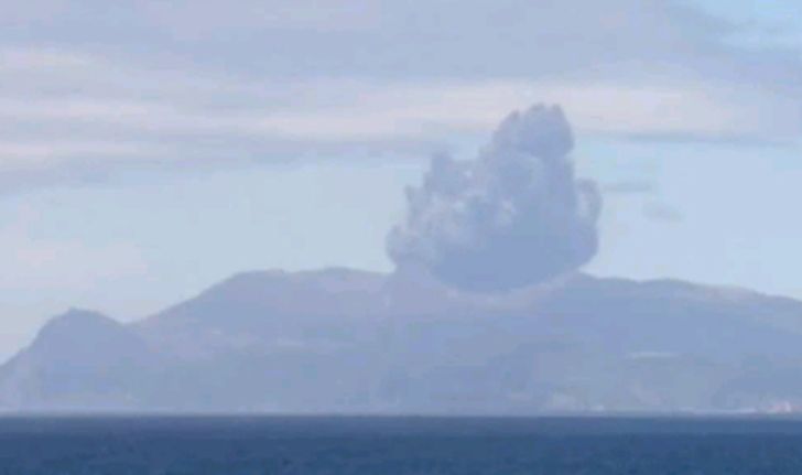 ญี่ปุ่นเตือนภัยขั้นสูงสุด-ภูเขาไฟเกาะคิวชูปะทุหนัก