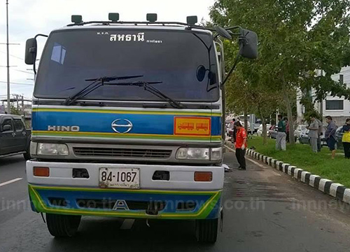 สลด! แม่โคราชส่งลูกไปร.ร.ชน18ล้อ ลูกดับคาที่