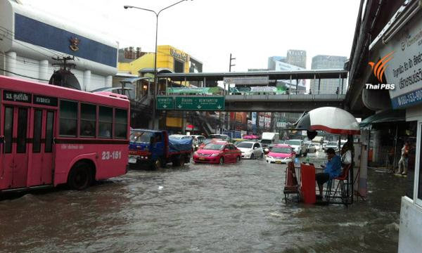 ฝนถล่มกรุงเทพฯ 2 ชม. น้ำท่วมขังหลายพื้นที่