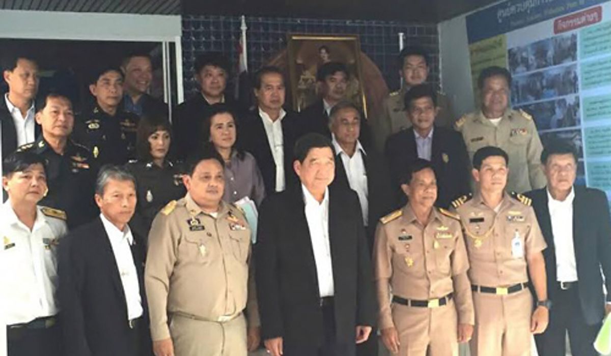 รมว.แรงงานตรวจศูนย์ควบคุมเข้า-ออกเรือประมง