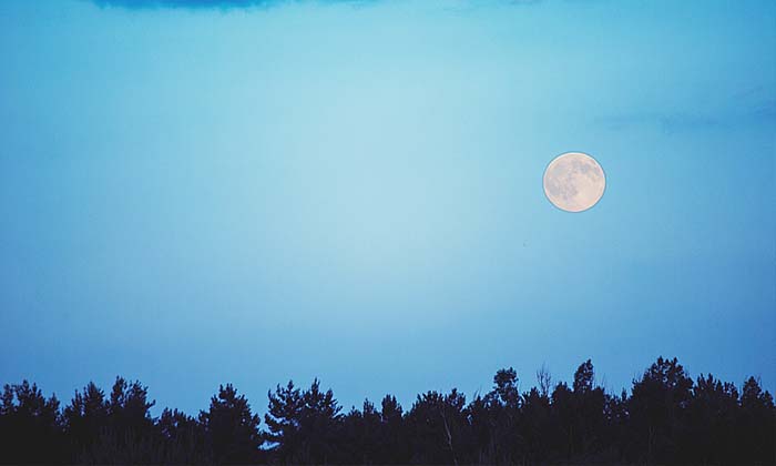 ธรรมดาที่ไหน! คริสต์มาสนี้ ′พระจันทร์เต็มดวง′ เกิดขึ้นครั้งล่าสุดเมื่อ 38 ปีที่เเล้ว!