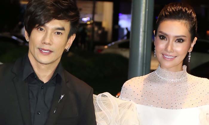 ต๊ะ ฌานิศ ในวัยหลักสี่ กับแฟนสาวรุ่นน้องสุดเซ็กซี่