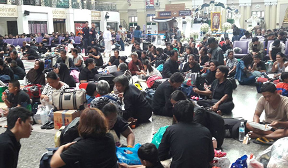 ขสมก.เพิ่มShuttleBusหัวลำโพงไปสนามหลวง