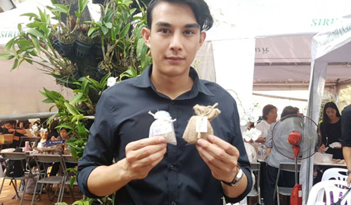 โตนนท์ปลื้มแพ็คข้าวพอเพียงภูมิใจเห็นคนไทยช่วยกัน