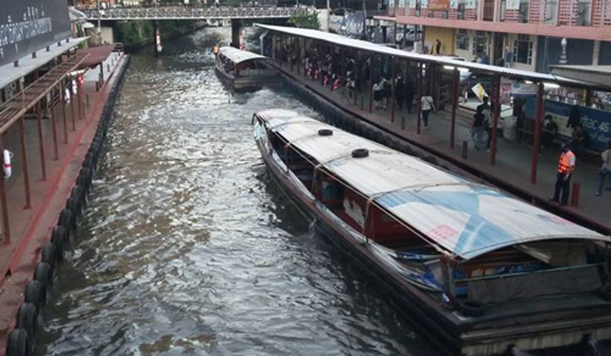ตร.แจ้งข้อหาประมาทคนขับ-กระเป๋าเรือแสนแสบ
