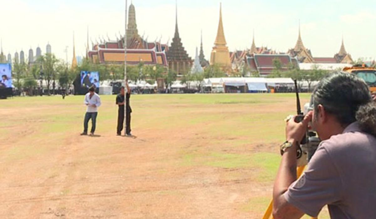 ช่างกรมศิลปากรตรวจพื้นที่ก่อสร้างพระเมรุมาศ