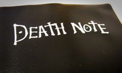 ครูญี่ปุ่นขู่เขียนชื่อนักเรียนลง Death Note ทำเด็กเครียดนัก