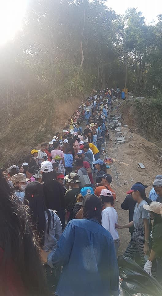 พระสร้างบันได วัดเขาตะแบก