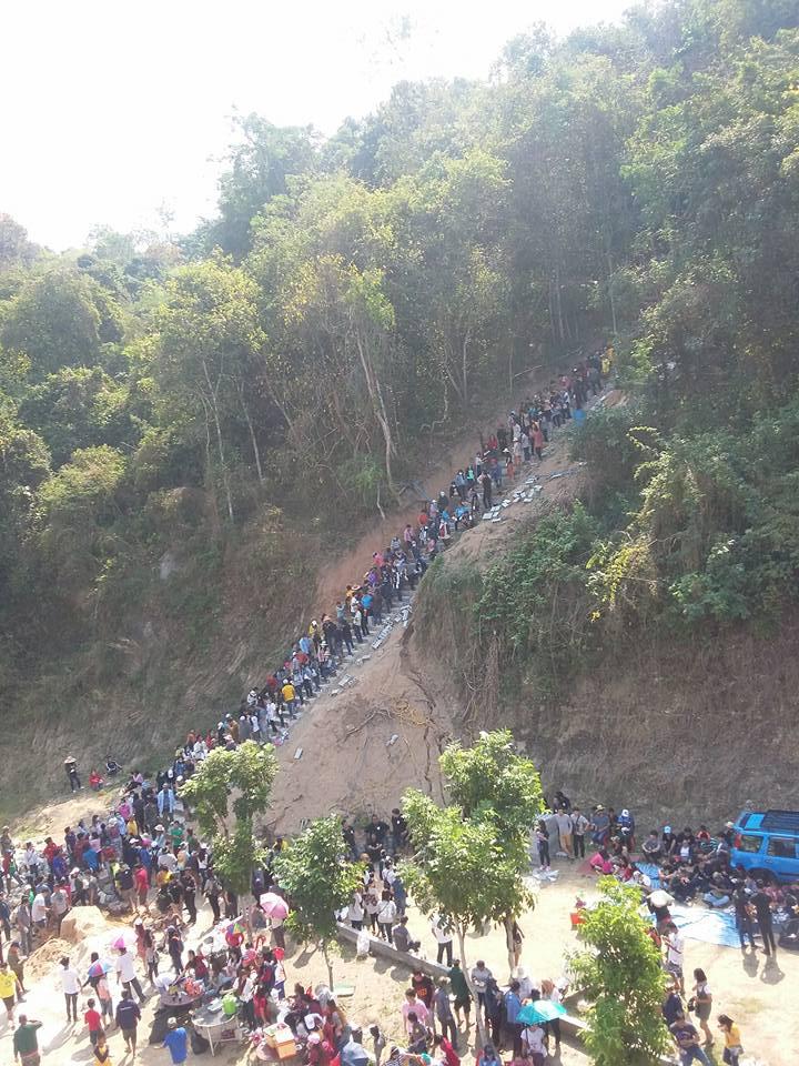 พระสร้างบันได วัดเขาตะแบก