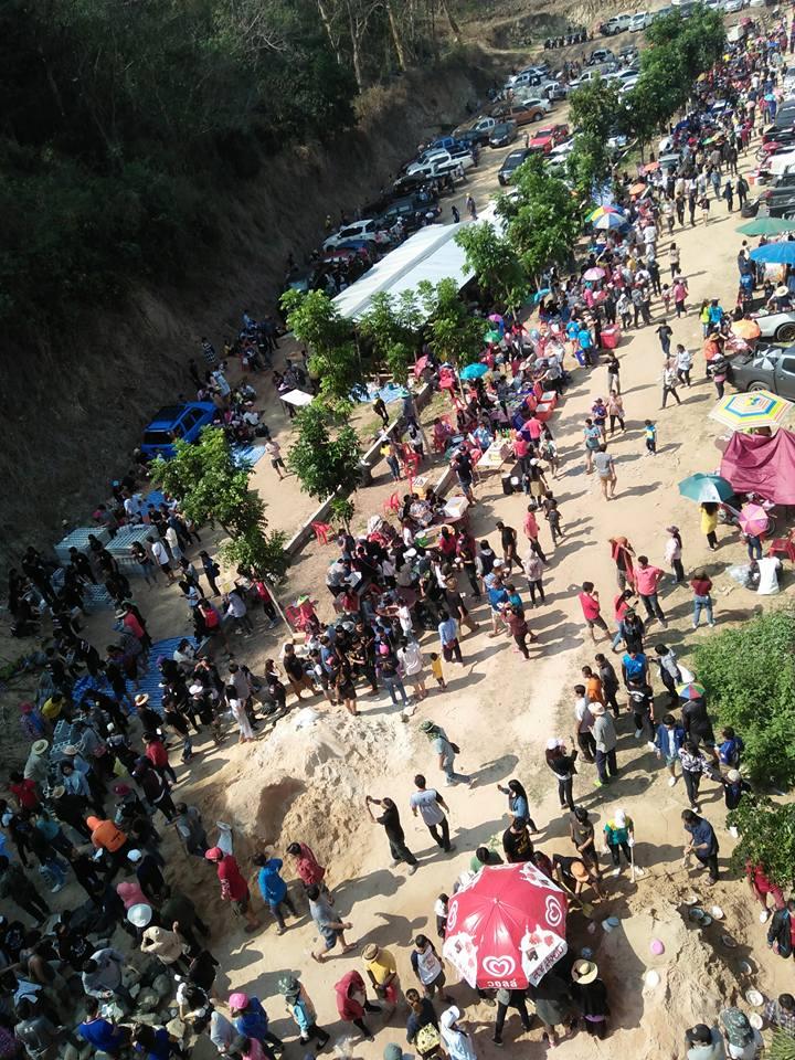 พระสร้างบันได วัดเขาตะแบก