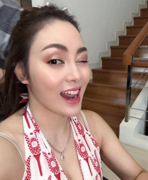 ตั๊ก บงกช