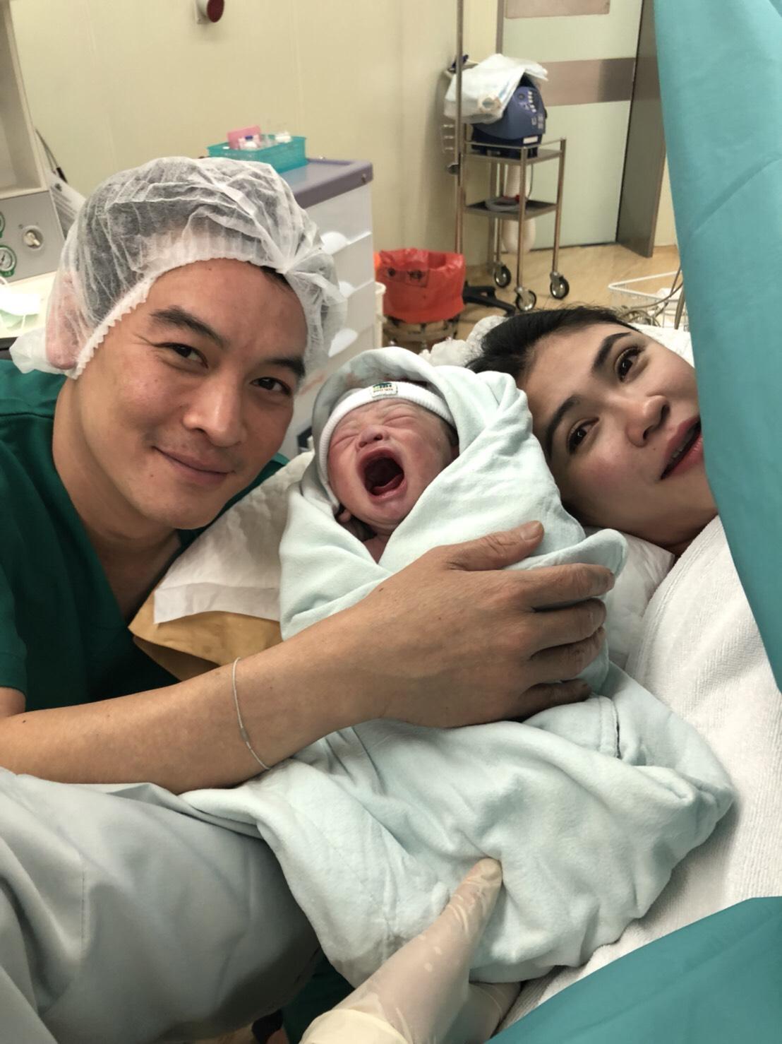 ชาคริต แอน น้องโพธิ์