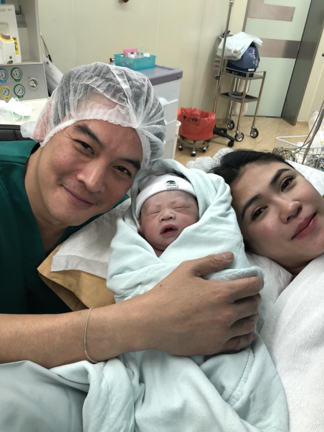 ชาคริต แอน น้องโพธิ์