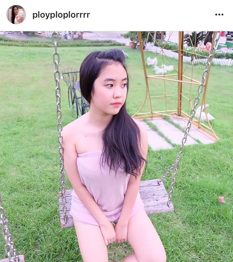 พลอย มงกุฎเพชร