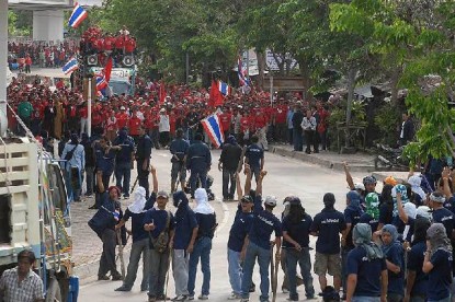 เสื้อแดง6