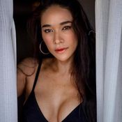 พลอย เฌอมาลย์
