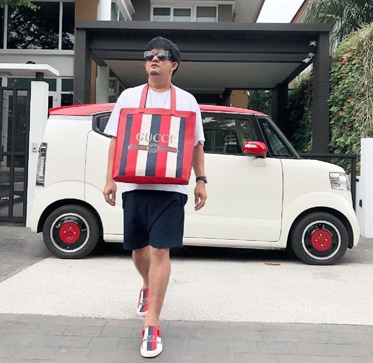 พชร์ อานนท์