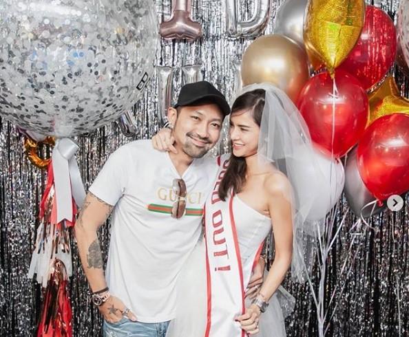 อุ้ม บอล