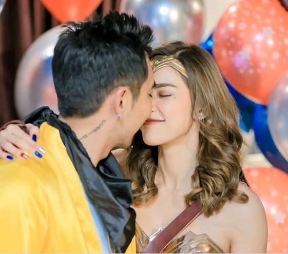 อุ้ม บอล