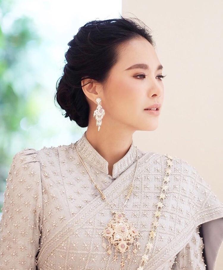 โบวี่ อัฐมา