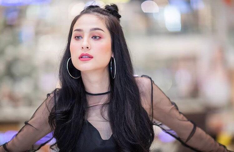 ขวัญ อุษามณี