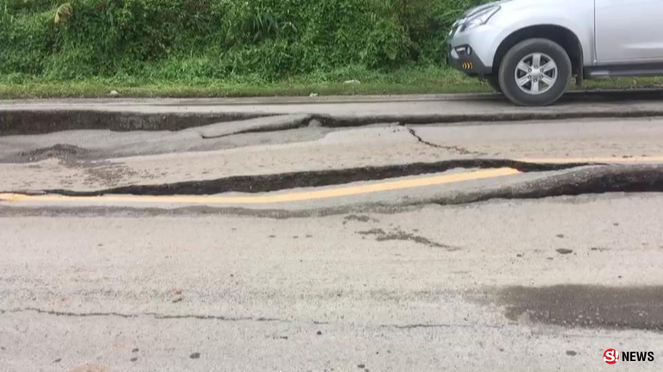 วิกฤตรอยแยก “โจ๊ะโหวะ” ทำถนนทรุดยาว 150 เมตร เตือน นทท.ระวังขึ้นภูทับเบิก  