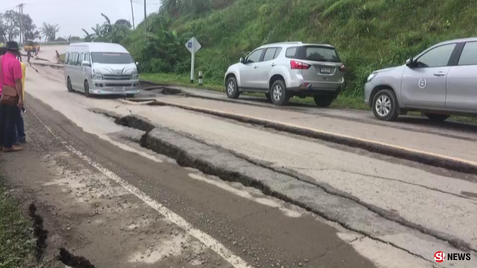 วิกฤตรอยแยก “โจ๊ะโหวะ” ทำถนนทรุดยาว 150 เมตร เตือน นทท.ระวังขึ้นภูทับเบิก  