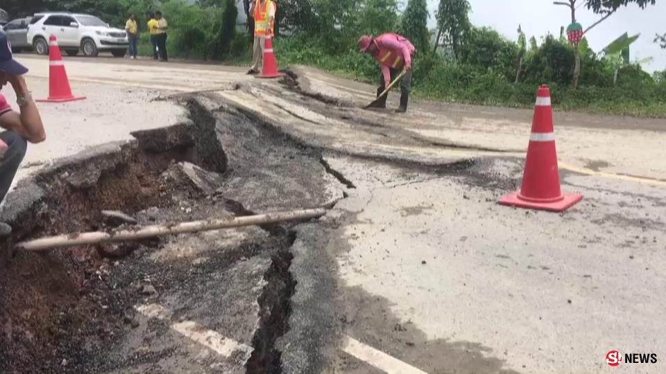 วิกฤตรอยแยก “โจ๊ะโหวะ” ทำถนนทรุดยาว 150 เมตร เตือน นทท.ระวังขึ้นภูทับเบิก  