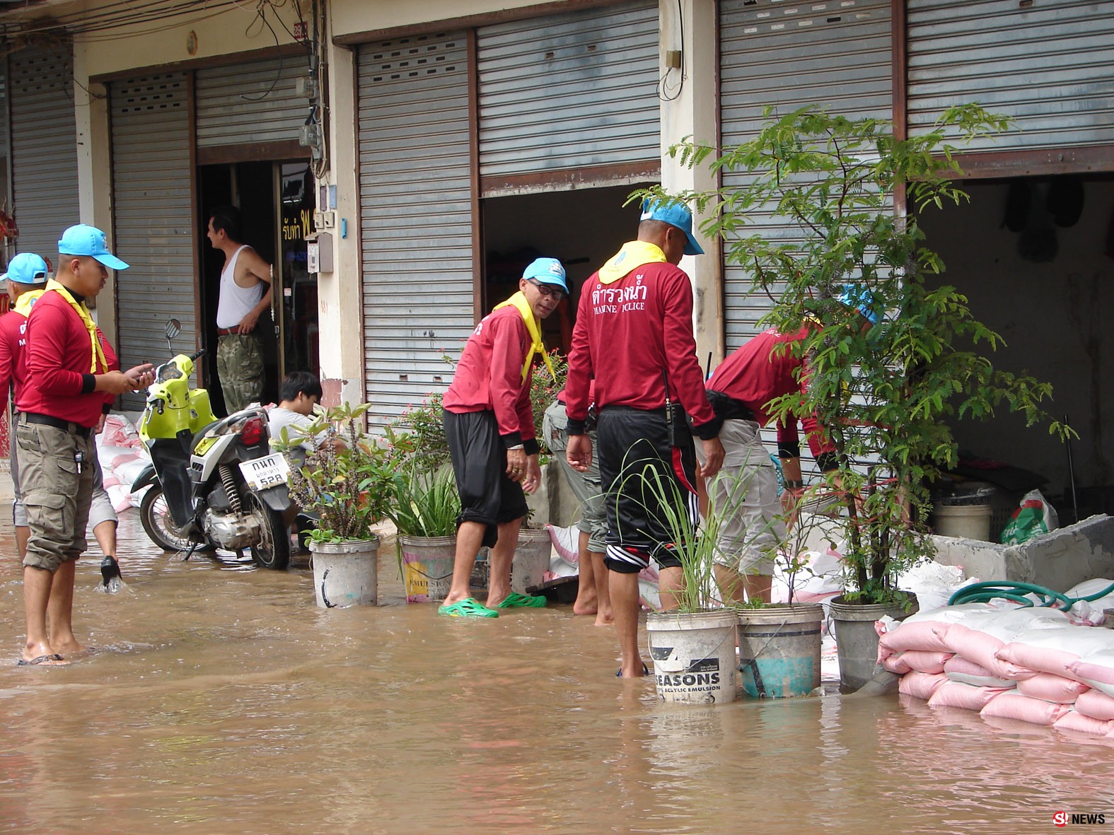 มวลน้ำระลอกแรก-วิกฤตน้ำโขงสูงท่วมทะลักแล้ว 20 บ้านราษฎรริมปาก “ลำห้วยมุก”