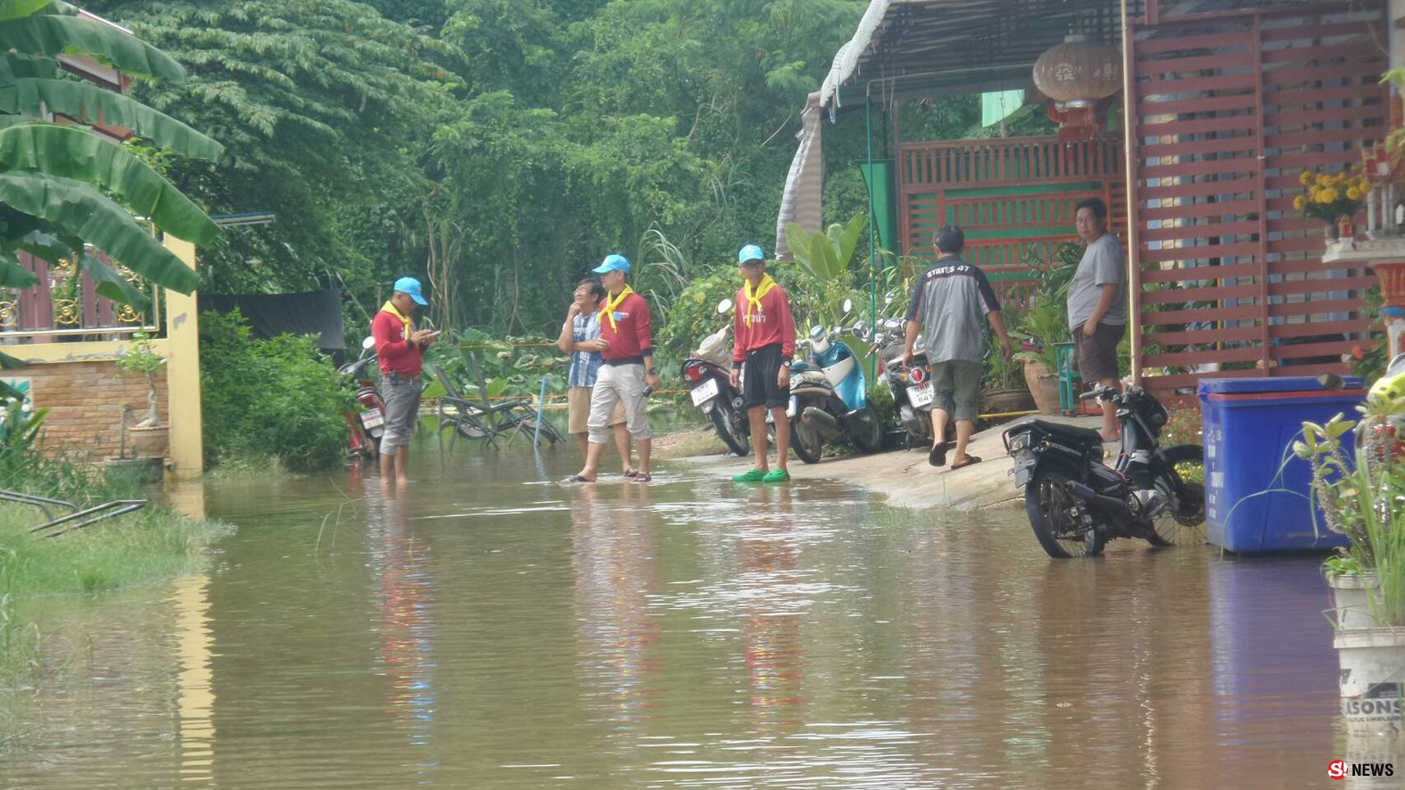 มวลน้ำระลอกแรก-วิกฤตน้ำโขงสูงท่วมทะลักแล้ว 20 บ้านราษฎรริมปาก “ลำห้วยมุก”