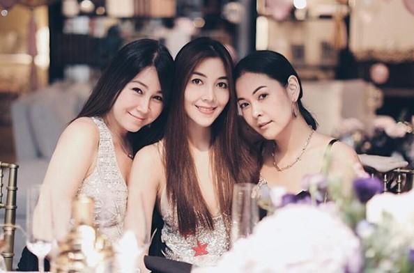 วุ้นเส้น และเพื่อนซี้