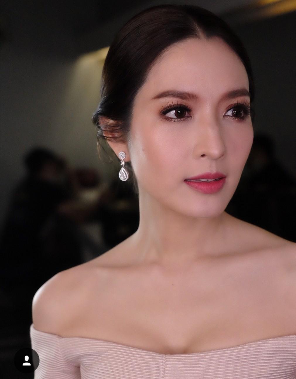 แอฟ ทักษอร