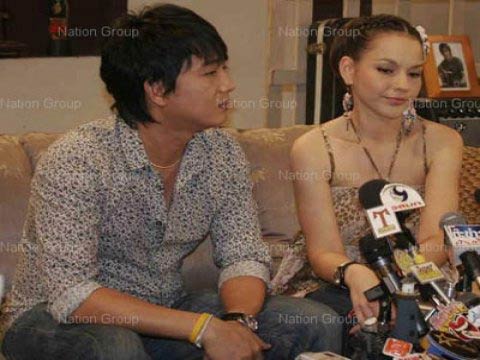 นก-แหม่่ม ภาพ คม ชัด ลึก