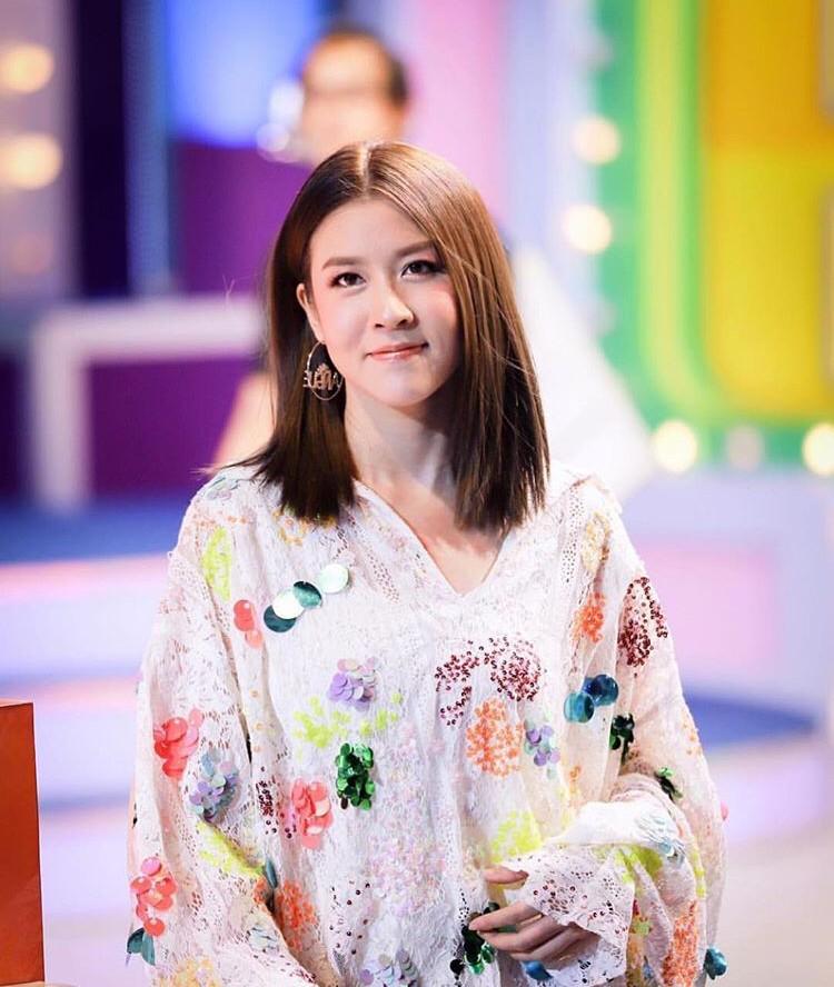 เชียร์ ฑิฆัมพร