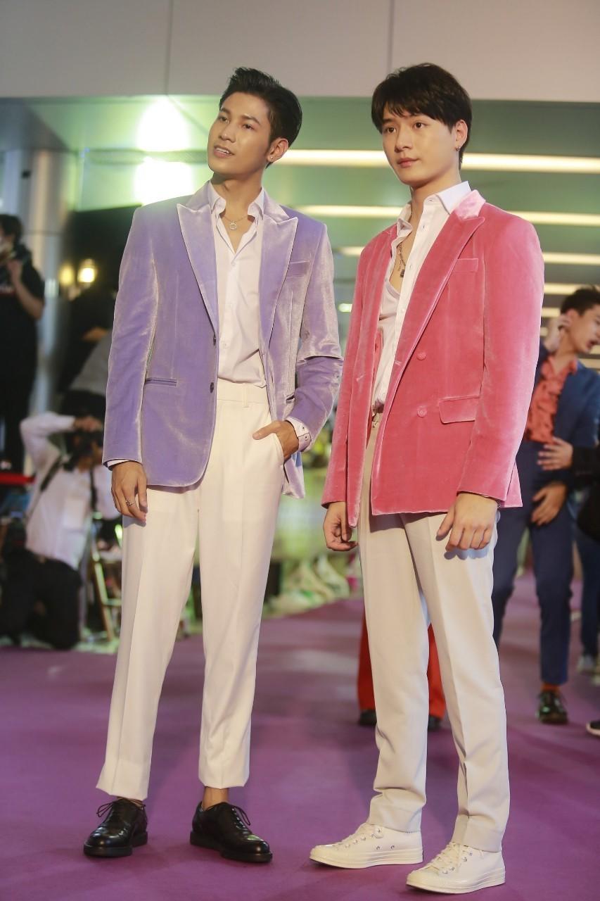 คริส - สิงโต