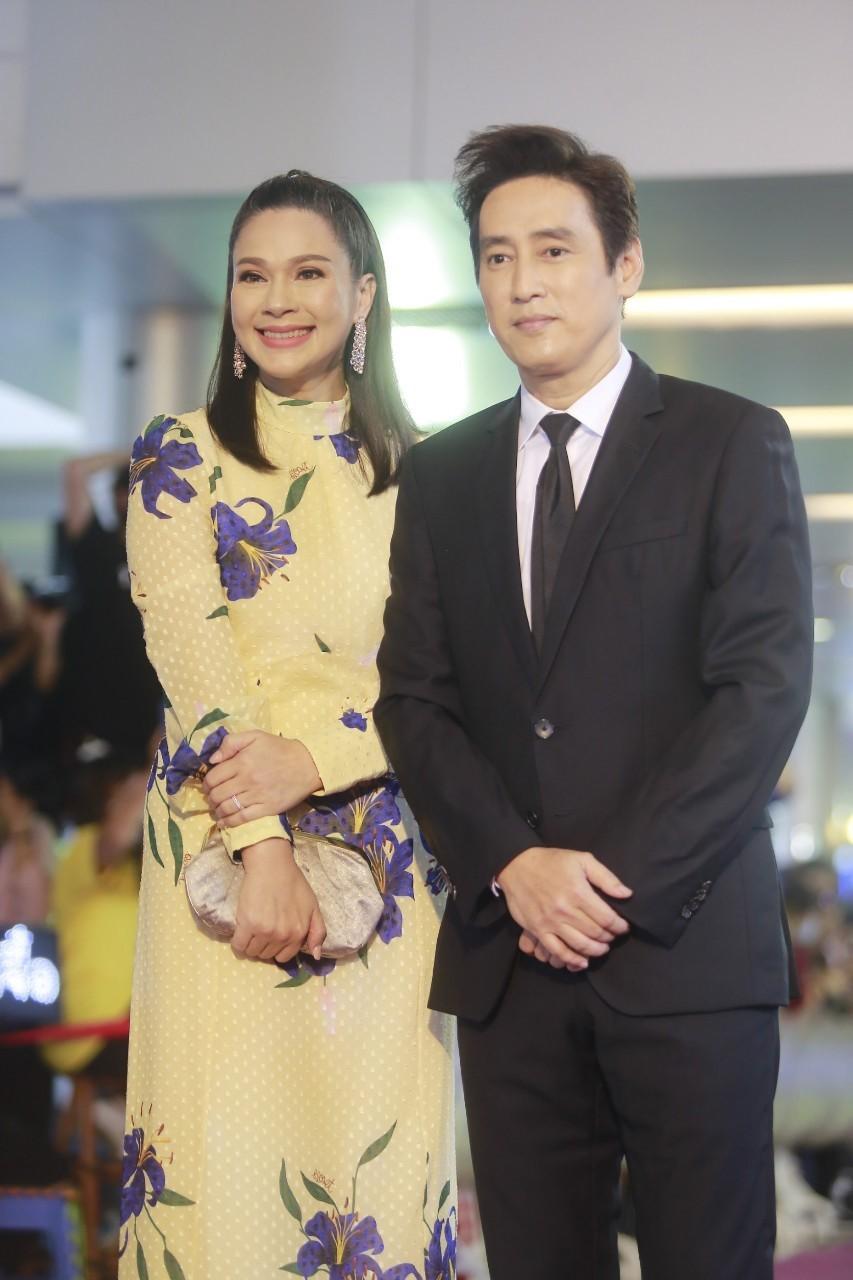 แหม่ม คัทลียา - แท่ง ศักดิ์สิทธิ์