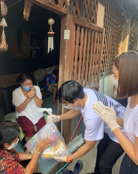 ปุ๊กลุก ไมค์