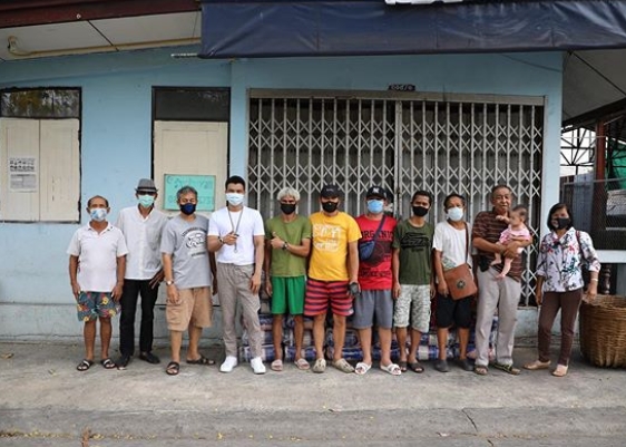 หนุ่ม กะลา