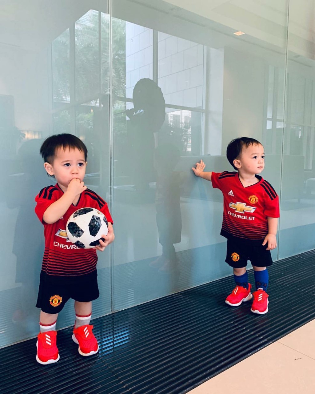 น็อต วิศรุต