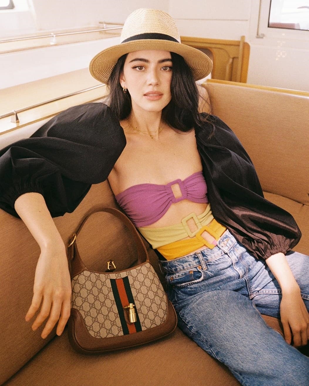 ใหม่ ดาวิกา