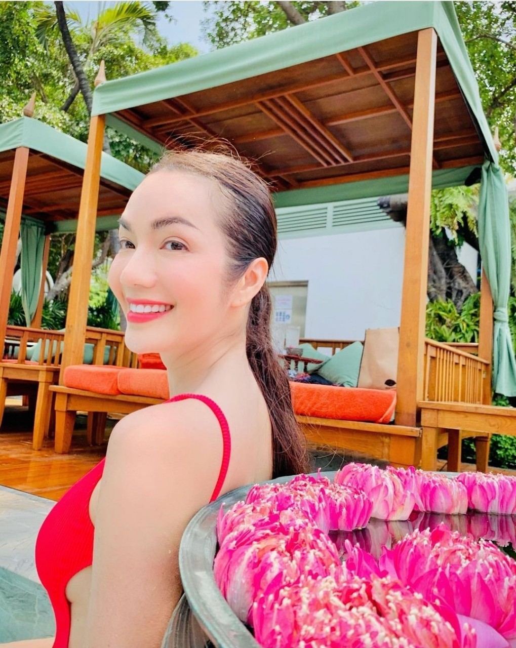 อ๋อม สกาวใจ