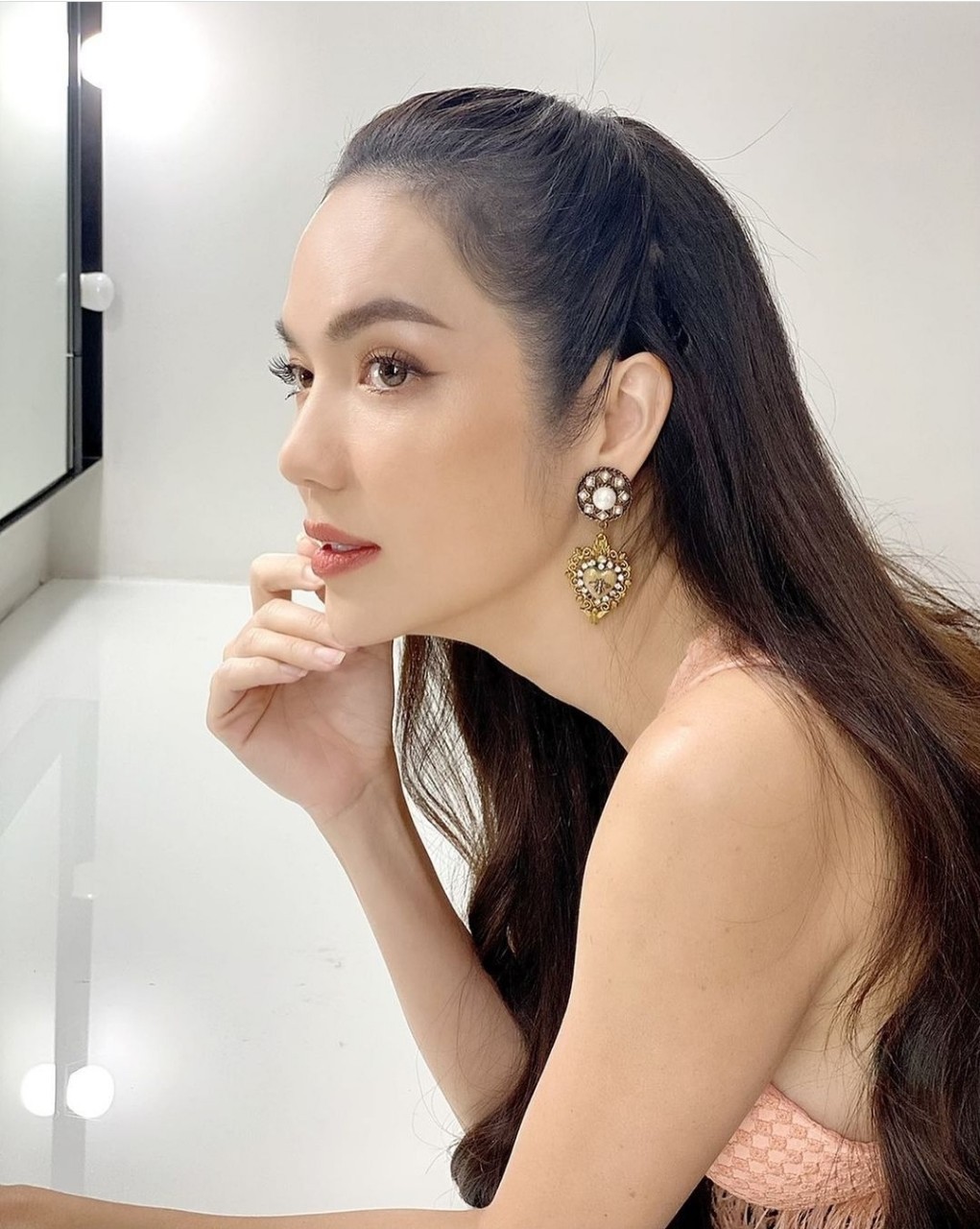 อ๋อม สกาวใจ